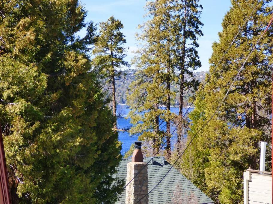 Romantic Tiny Cabin- With Lake View! Villa Lake Arrowhead Eksteriør bilde