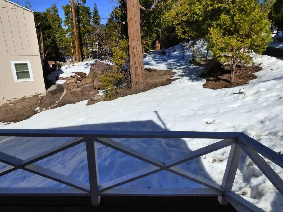 Romantic Tiny Cabin- With Lake View! Villa Lake Arrowhead Eksteriør bilde